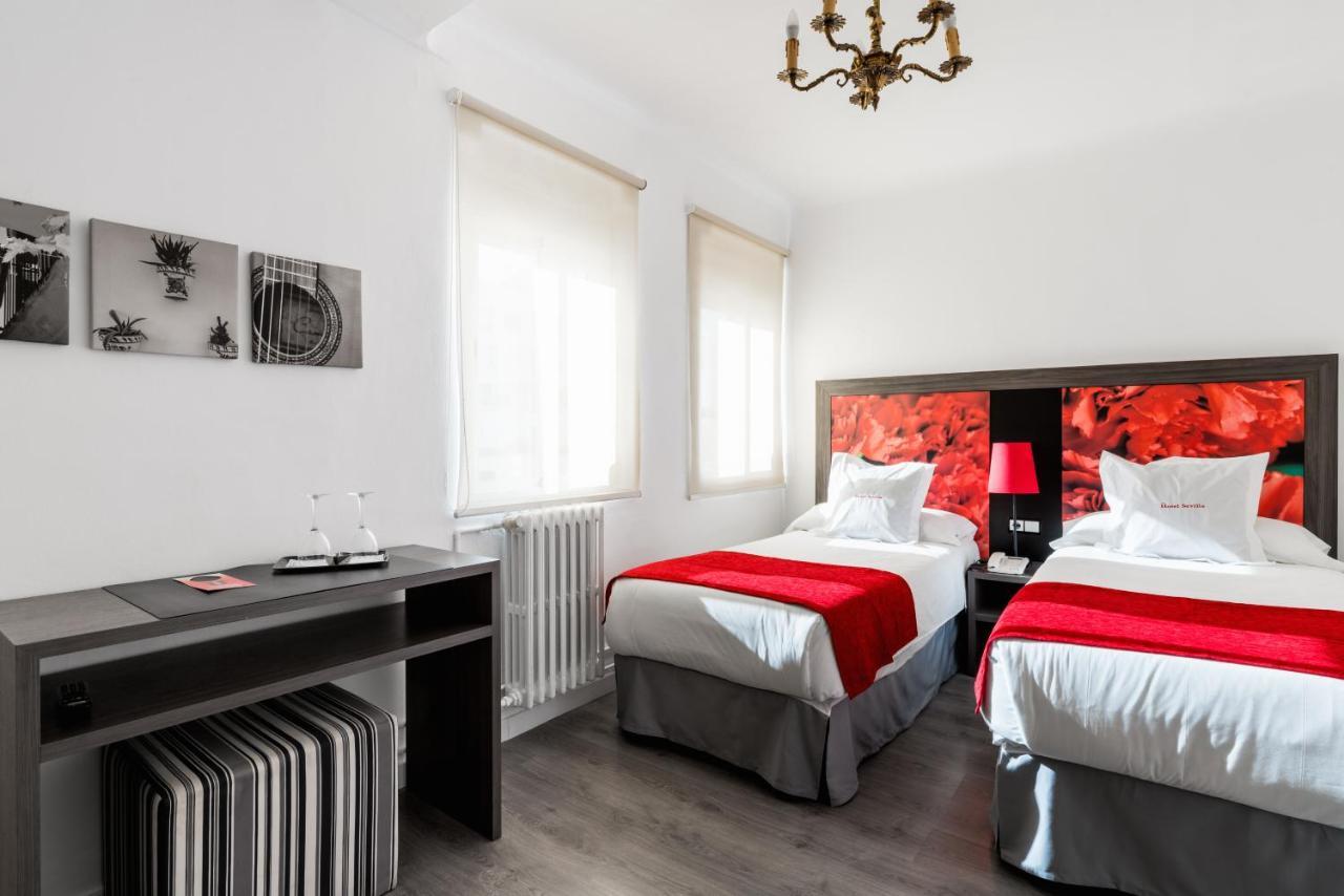 Hotel Sevilla Bagian luar foto