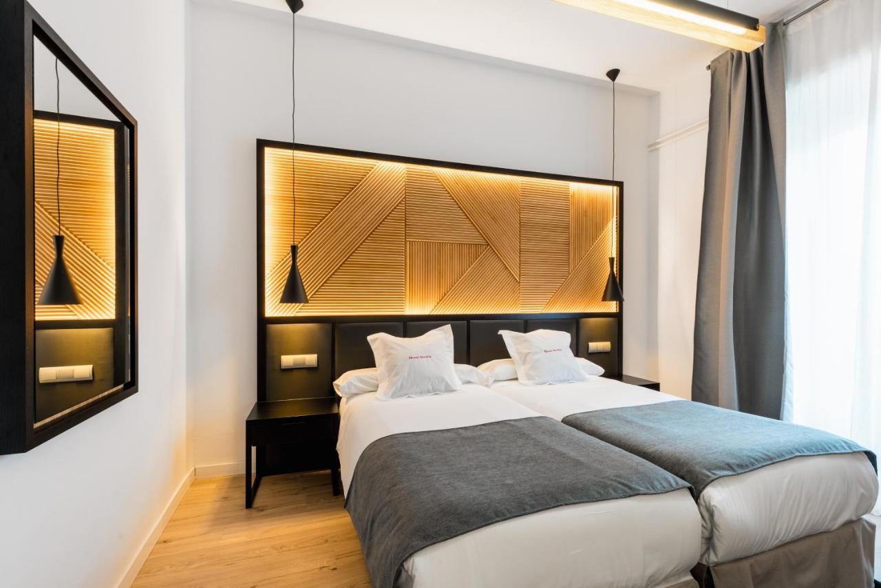 Hotel Sevilla Bagian luar foto