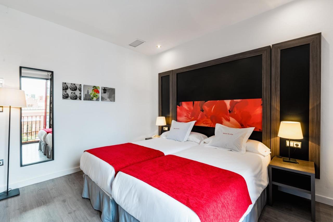 Hotel Sevilla Bagian luar foto