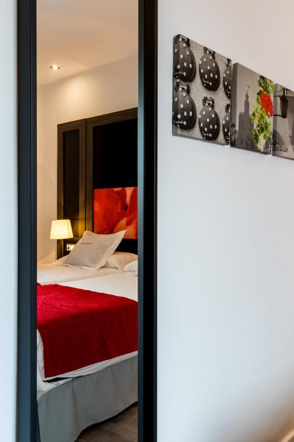 Hotel Sevilla Bagian luar foto